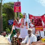 बारामतीत महागाईविरोधी बैलगाडी मोर्चा; आंदोलनावर आचारसंहितेच्या भंगाची टांगती तलवार
